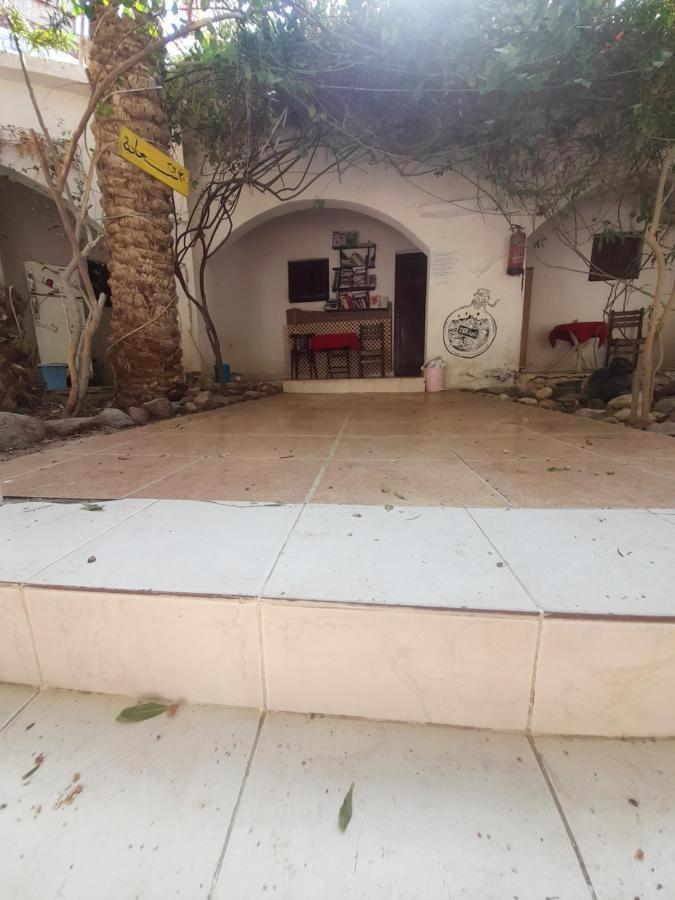 Fighting Kangaroo Camp Hotel Dahab Buitenkant foto
