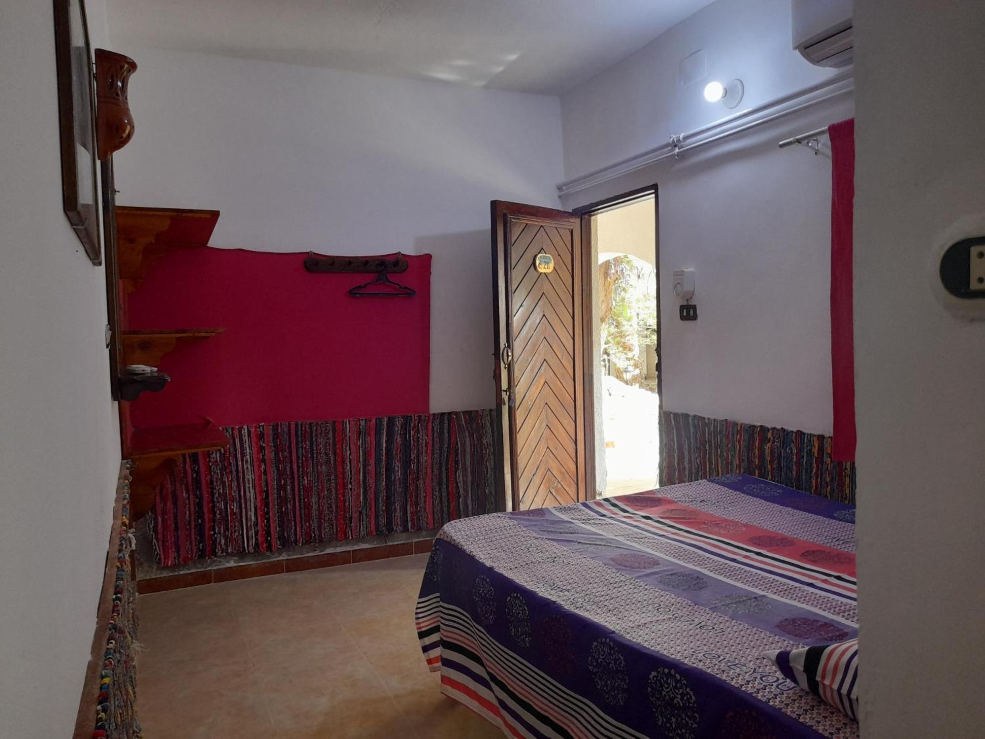 Fighting Kangaroo Camp Hotel Dahab Buitenkant foto