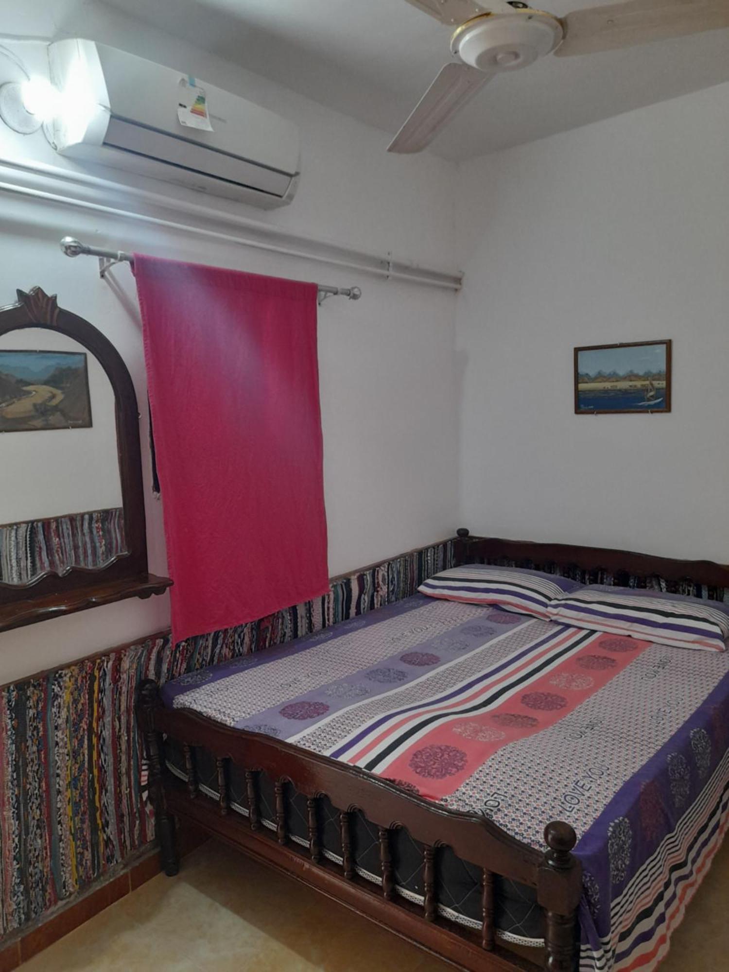 Fighting Kangaroo Camp Hotel Dahab Buitenkant foto